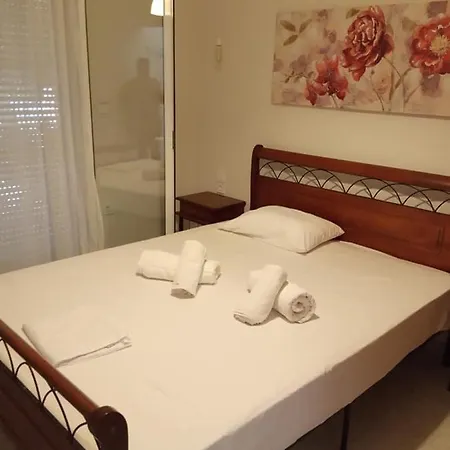 Apartment Mamanis *