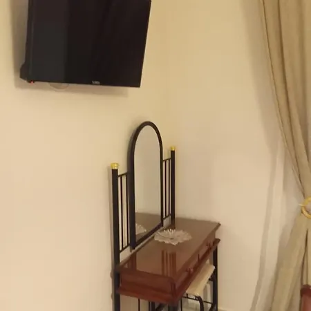 Mamanis * Λουτρά Αιδηψού