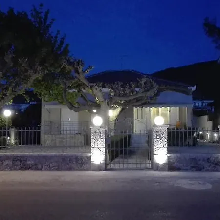 Apartment Mamanis