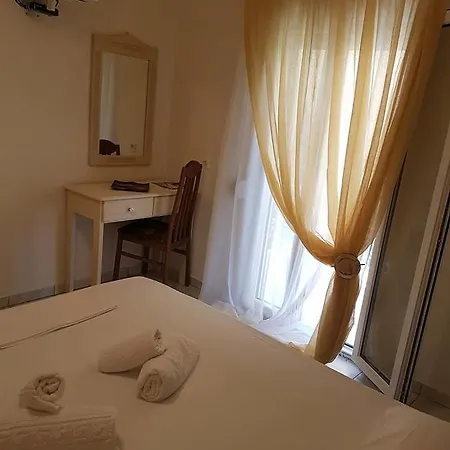 Mamanis Apartment